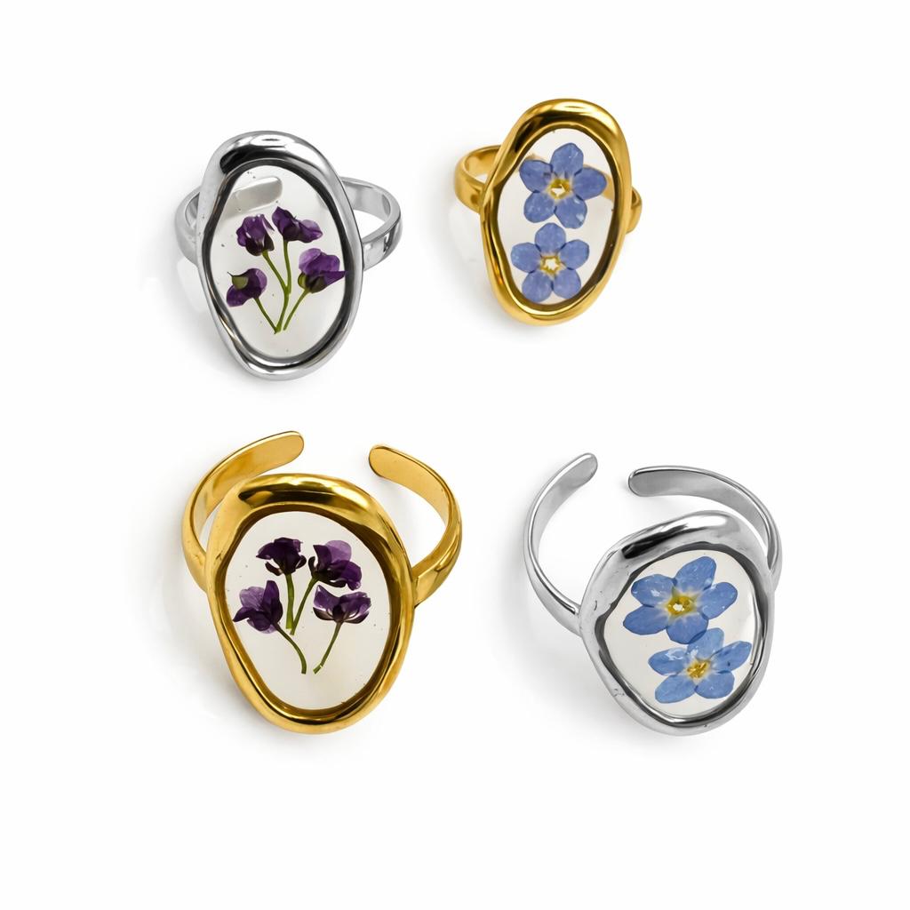 Anello in acciaio inossidabile, con fiori naturali conservati "Talia"