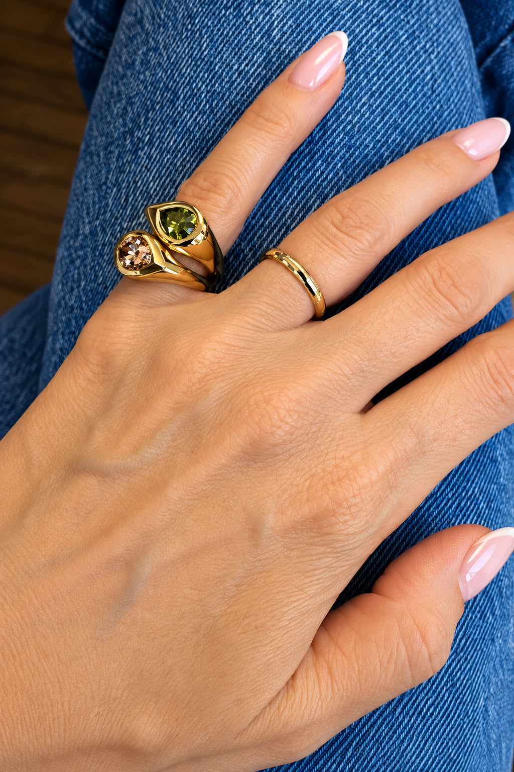 Anello da mignolo in acciaio inossidabile waterproof placcato oro 18K "Goccia"