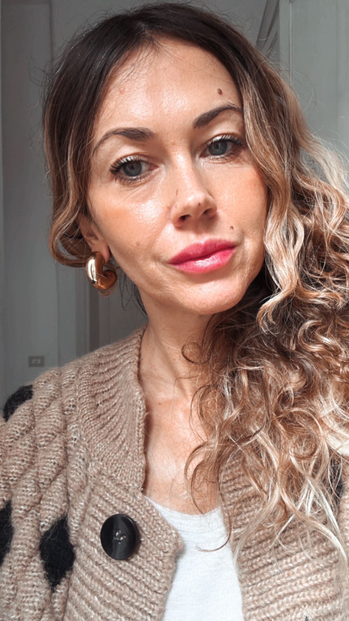 Orecchini in acciaio inossidabile placcati oro 18K anallergici e waterproof "Smile"