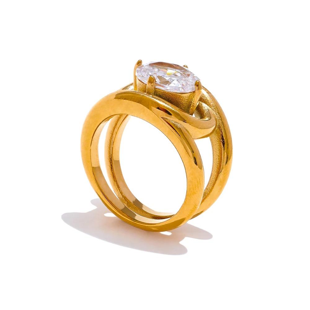 Anello in acciaio inossidabile e zircone anallergico e waterproof "Attimo"