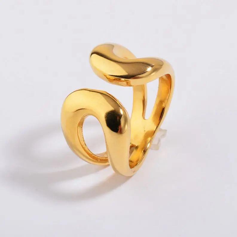 Anello in acciaio inossidabile anallergico e waterproof "Intrigo"