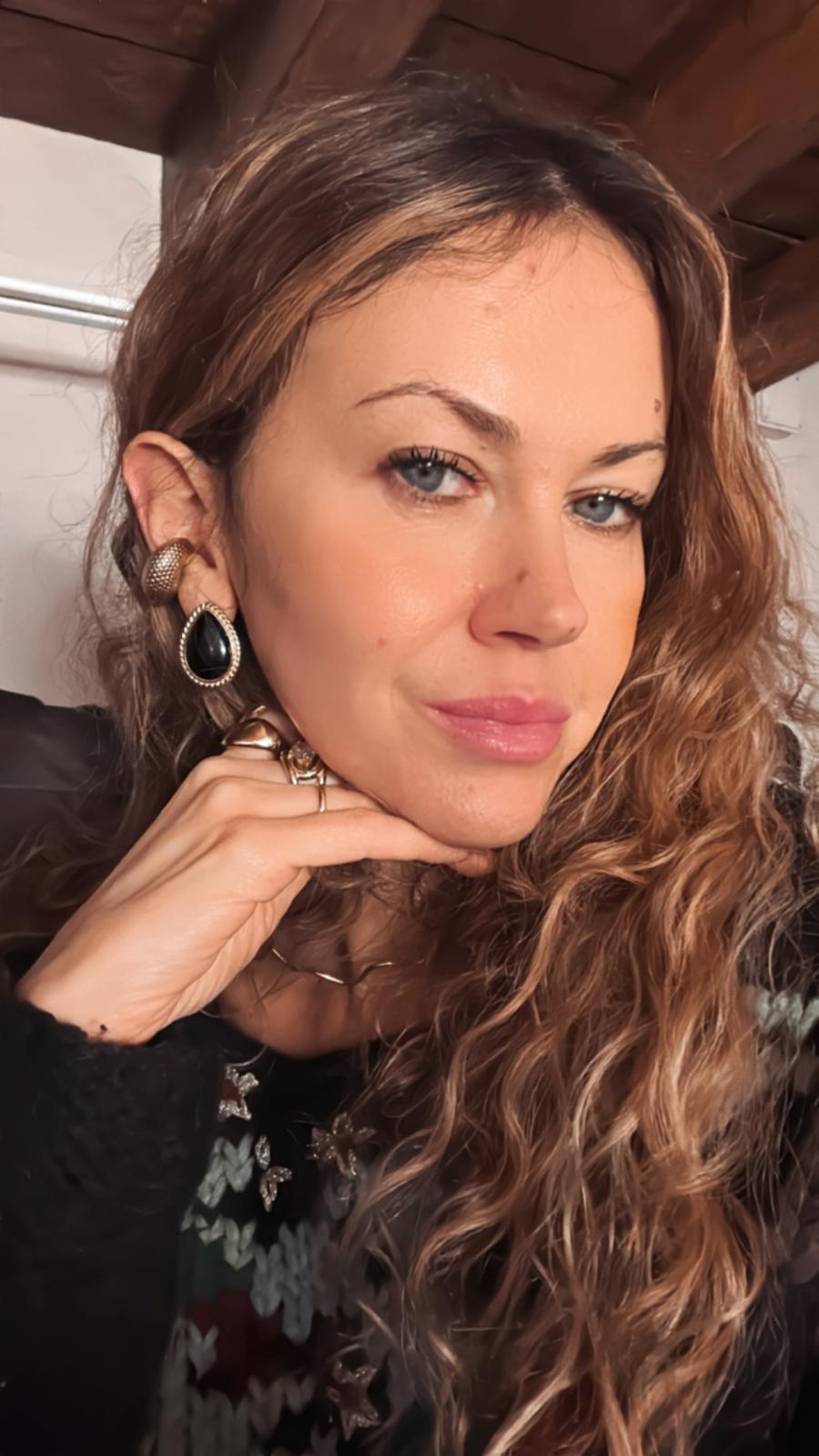 Orecchini in acciaio inossidabile anallergici e waterproof "Monica"