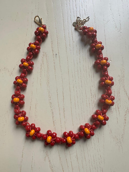 Collana Blossom fatta a mano con perline di vetro di Boemia