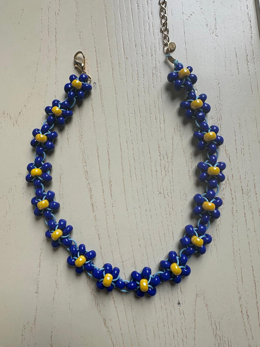 Collana Blossom fatta a mano con perline di vetro di Boemia
