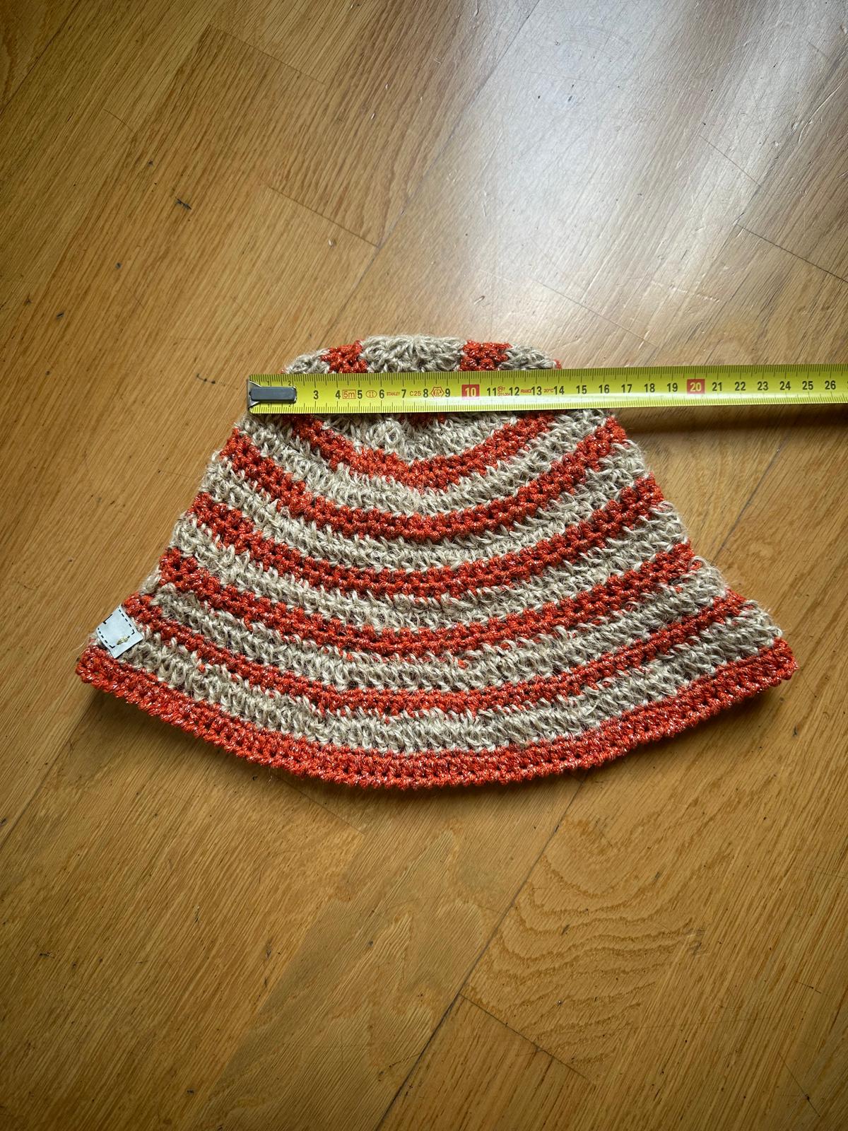 Cappello Laura fatto all'uncinetto in Juta, cotone e lurex