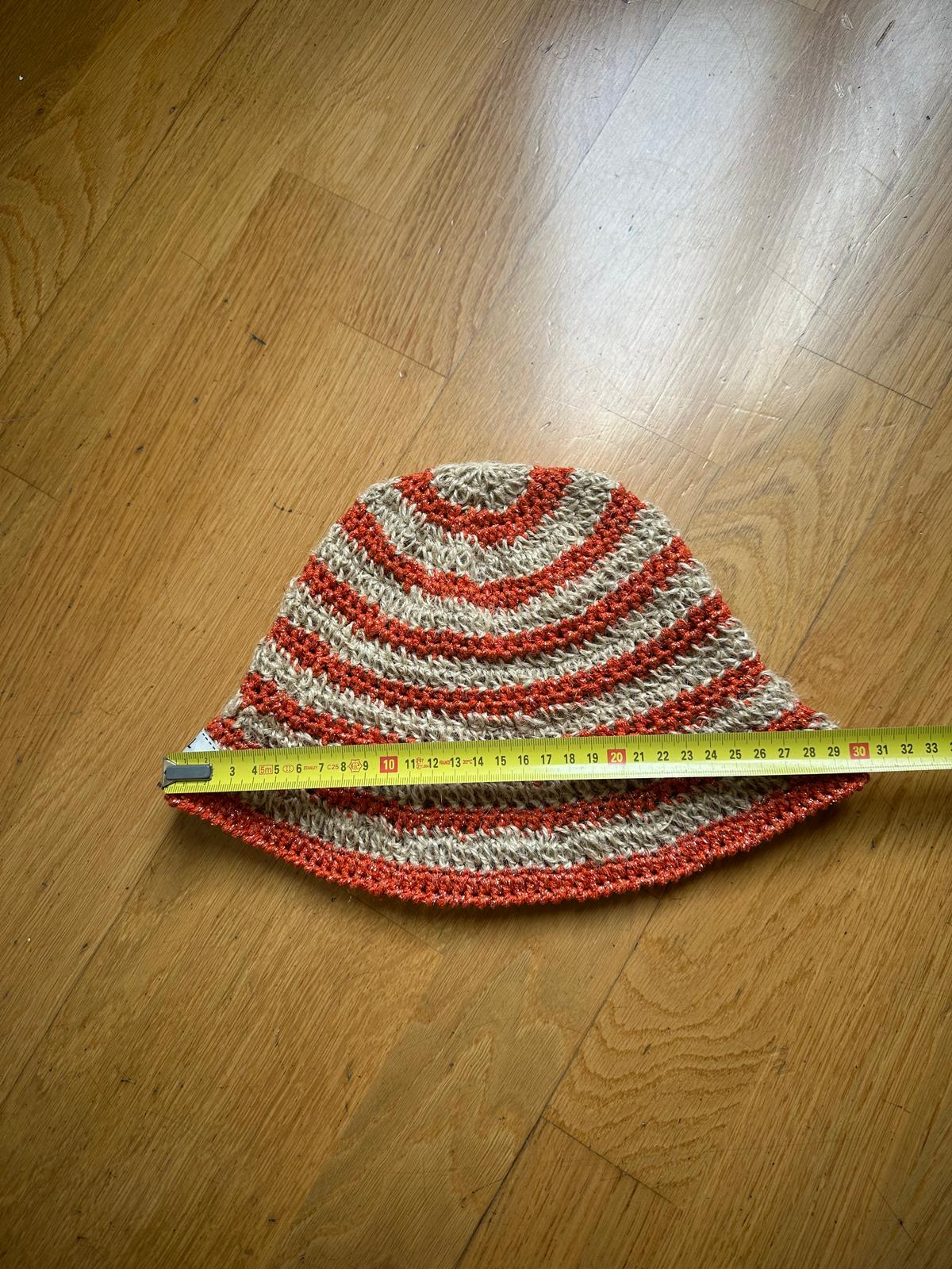 Cappello Laura fatto all'uncinetto in Juta, cotone e lurex