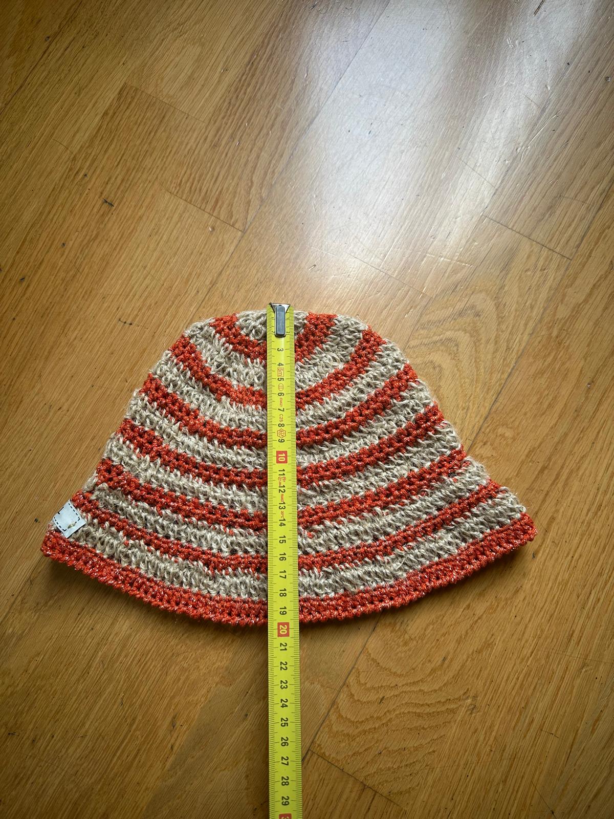 Cappello Laura fatto all'uncinetto in Juta, cotone e lurex