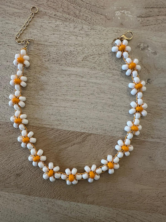 Collana Blossom fatta a mano con perline di vetro di Boemia