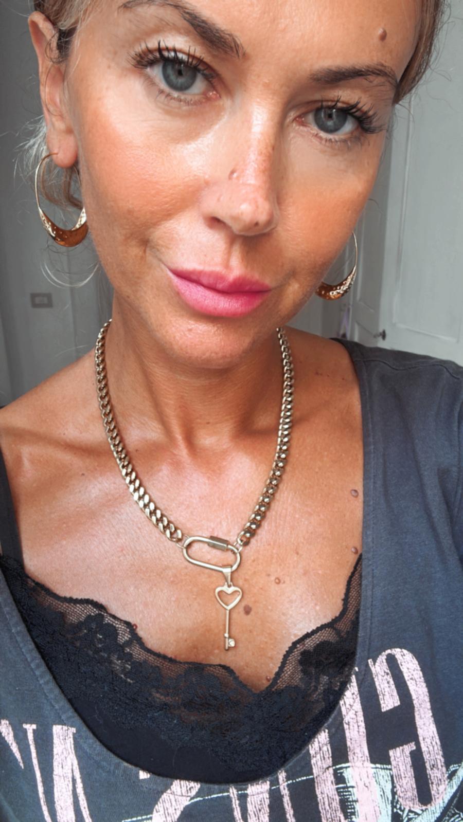 Ciondolo in acciaio inossidabile placcato oro 18k "Serena"