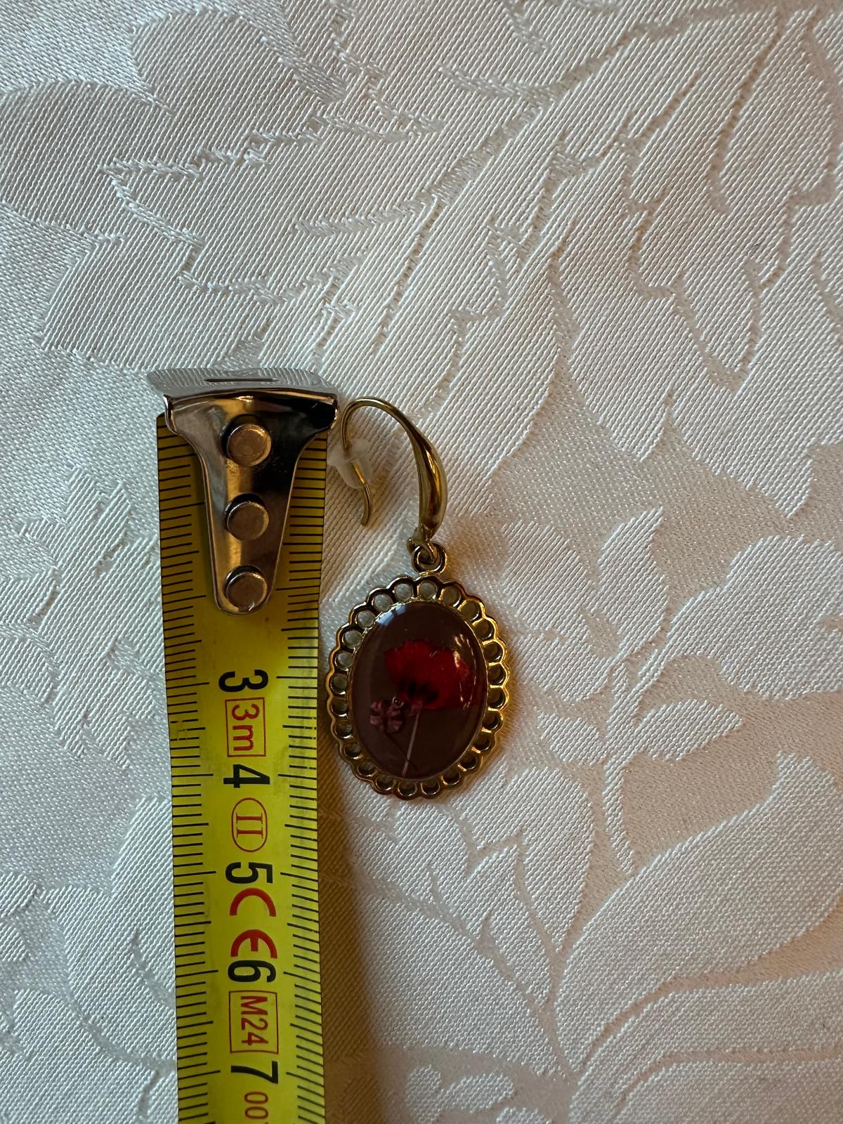 Orecchini in acciaio inossidabile anallergici e waterproof "Sissy"