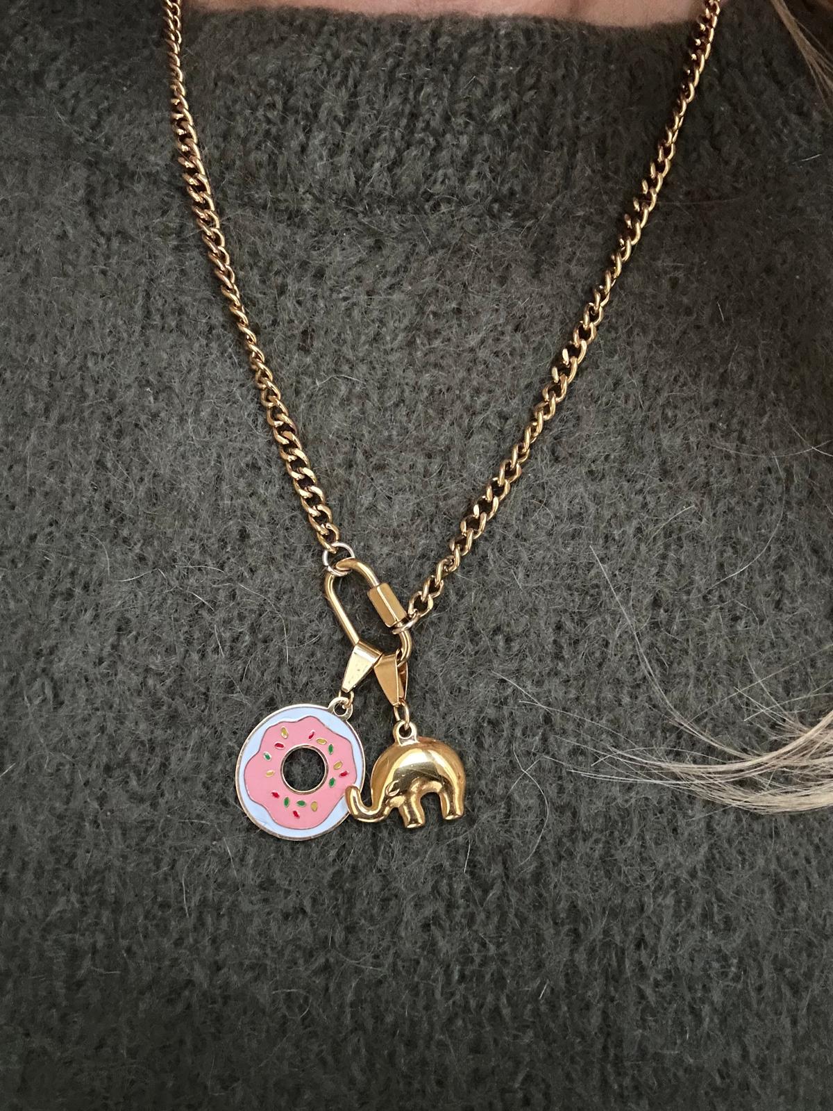 Ciondolo in acciaio inossidabile placcato oro 18k "Donut"