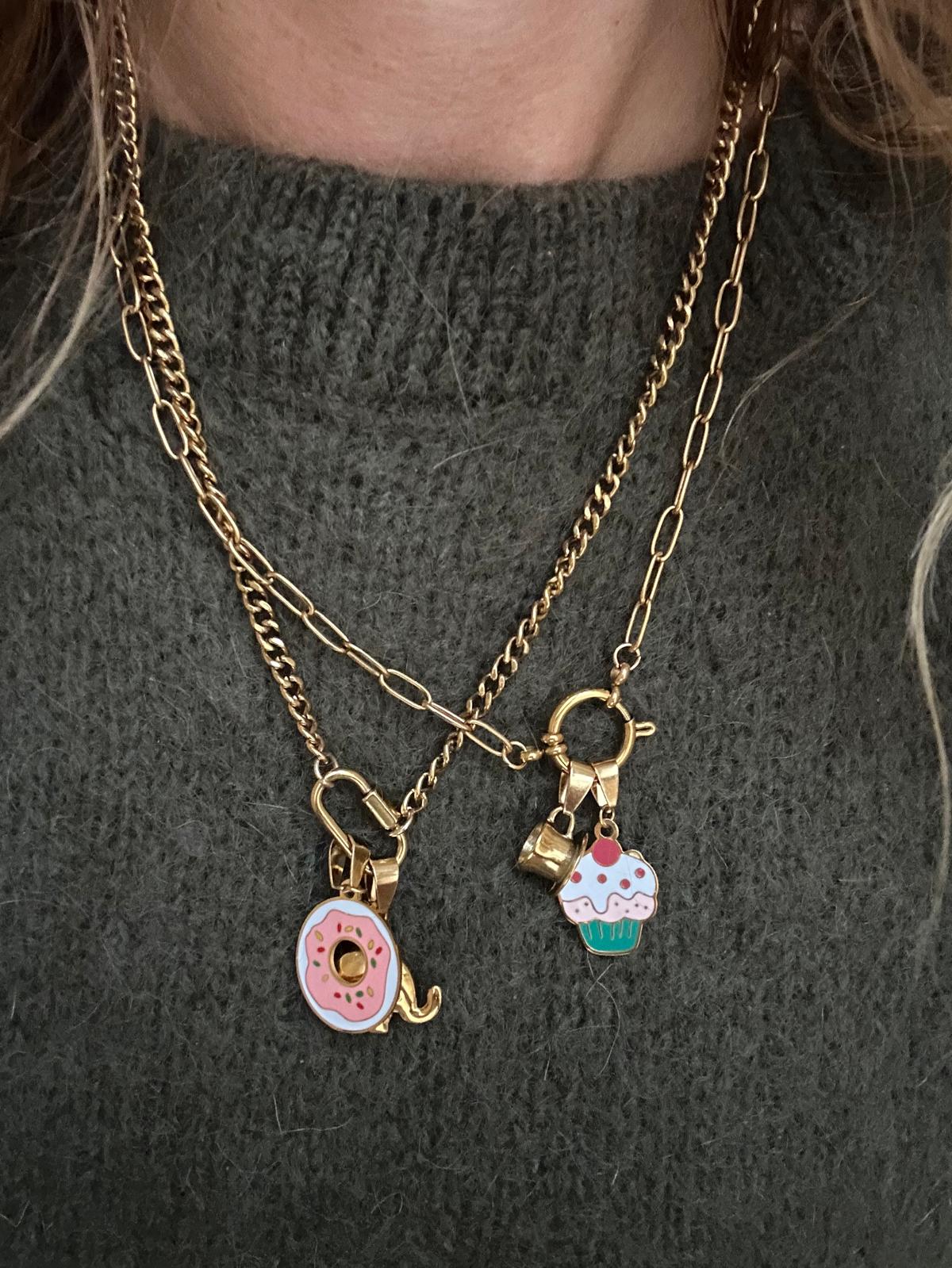 Ciondolo in acciaio inossidabile placcato oro 18k "Cupcake"