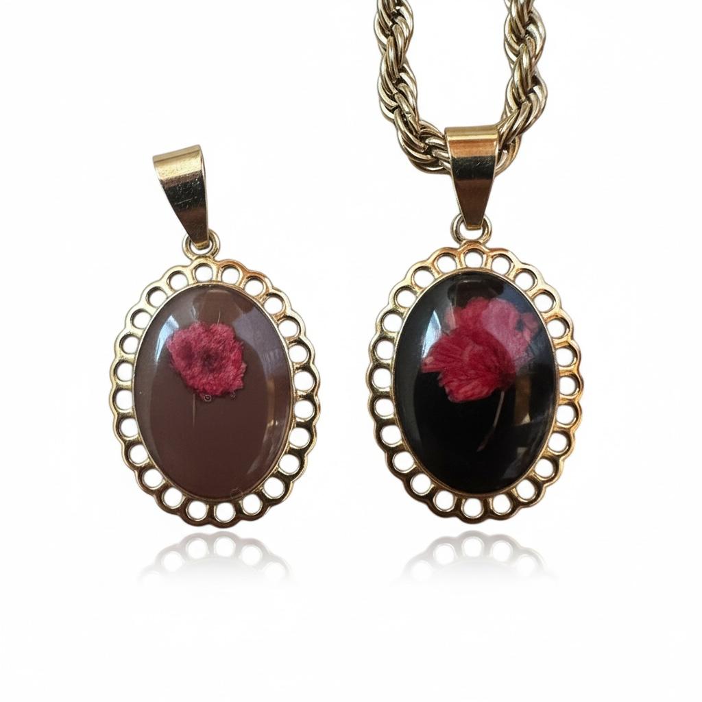 Ciondolo in acciaio inossidabile e resina "Sissy"