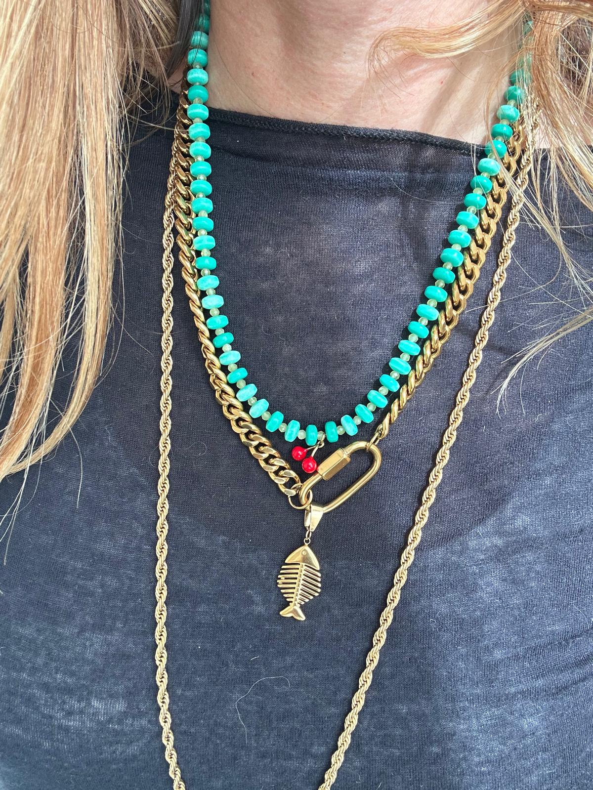 Collana in acciaio inossidabile e perle in pietra naturale "Lola"