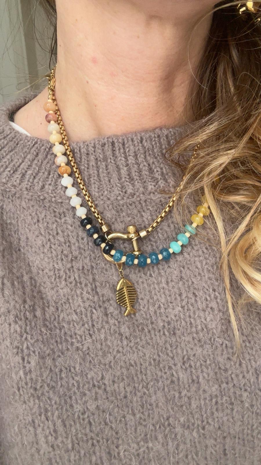 Collana in acciaio inossidabile e perle in pietra naturale "Sharon"
