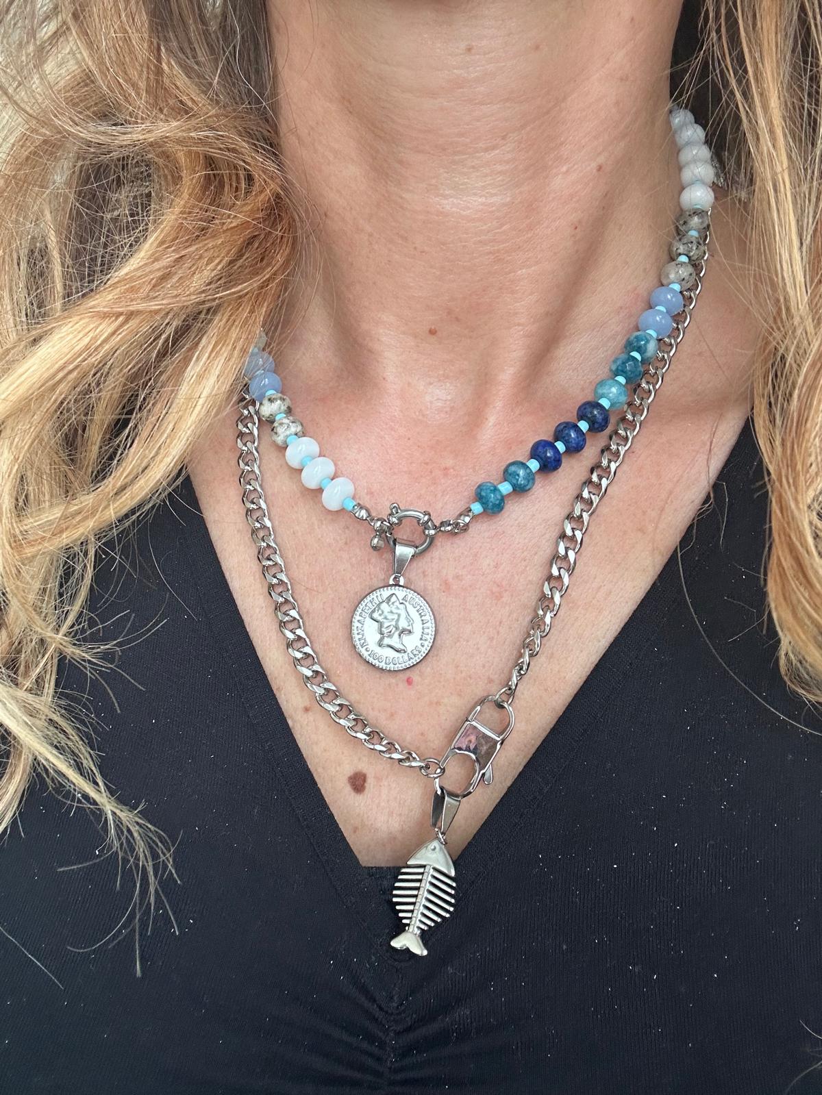 Collana in acciaio inossidabile e perle in pietra naturale "Becky"