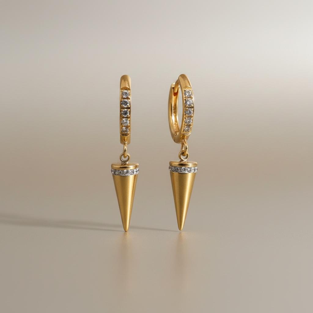 Orecchini in acciaio inossidabile anallergici e waterproof placcati oro 18K "Freccia"