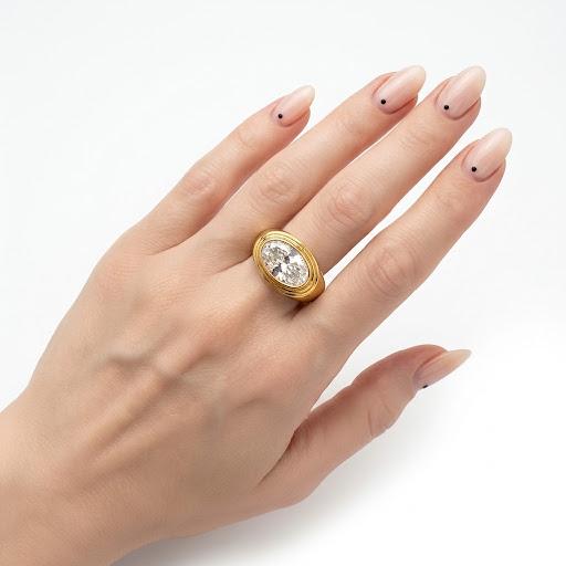 Anello in acciaio inossidabile e zircone waterproof "Queen"