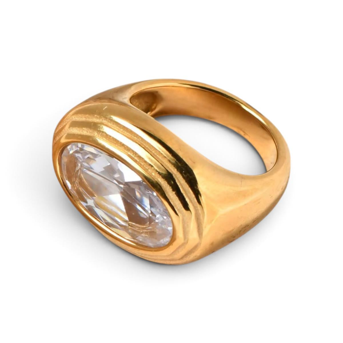 Anello in acciaio inossidabile e zircone waterproof "Queen"