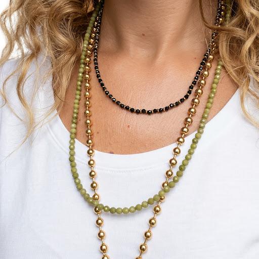 Collana in acciaio inossidabile e perline in pietra naturale "Prisma"