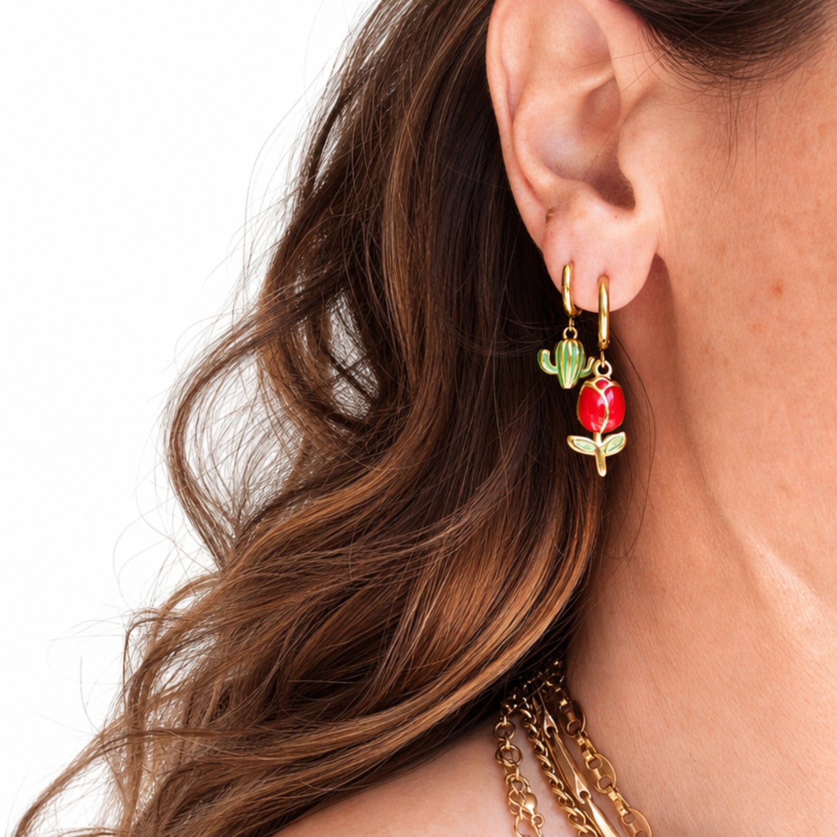 Orecchini in acciaio inossidabile anallergici e waterproof placcati oro 18K "Tulipano"